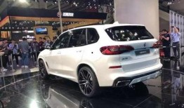 广州爆料宝马车视频最新,冲突升级，街头冲突引热议